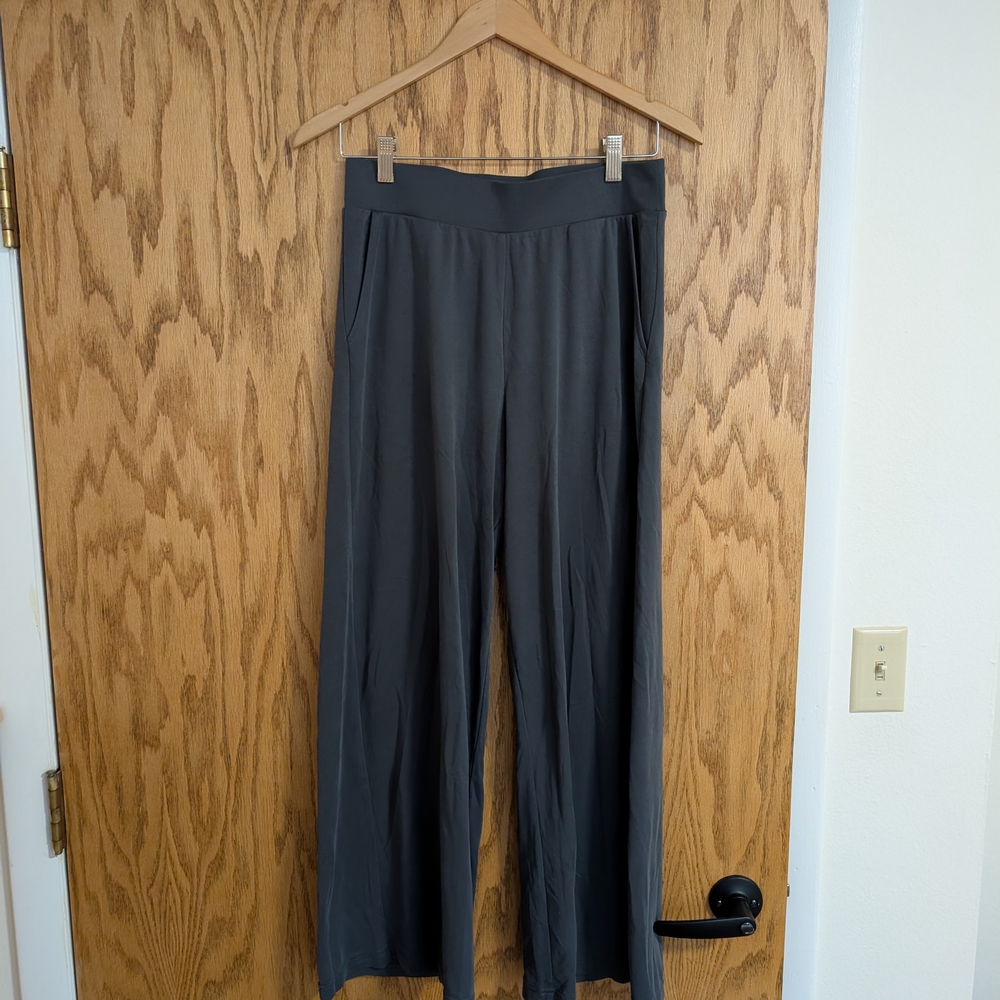 Elegant Gray Women's Pants